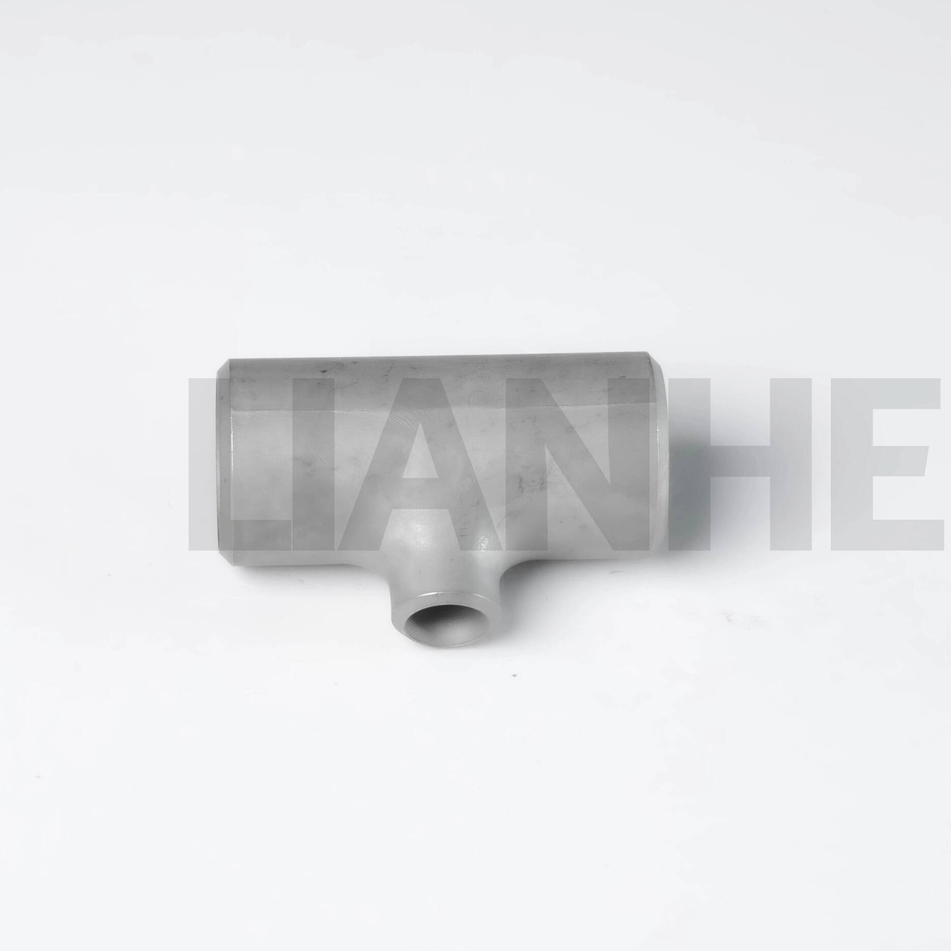Tee vermelho BW de aço inoxidável de nível industrial para ramificação de dutos